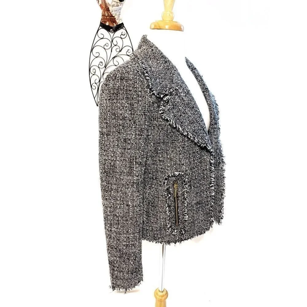 🎉HP 🎉NWOT Michael Kors Fringed Tweed Jacket